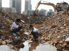 Ji.hlava IDFF review: One Says No by Zhao Dayong