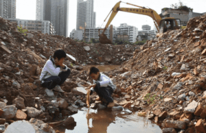 Ji.hlava IDFF review: One Says No by Zhao Dayong