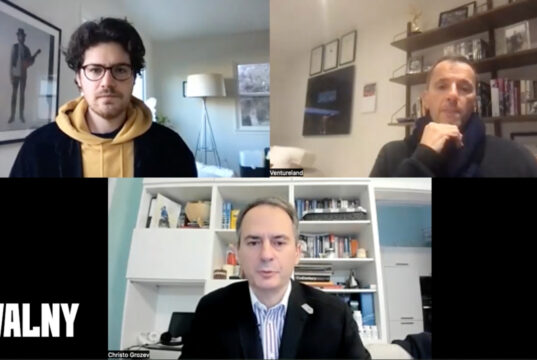 Oscar chat: John Battsek talks to Daniel Roher, Christo Grozev (Navalny)