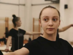 IDFA Youth Competition: Girl Away from Home by Simon Lereng Wilmont, Alisa Kovalenko
