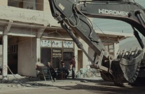 VdR Medium-length Competition: The Town that Drove Away by Grzegorz Piekarski & Natalia Pietsch