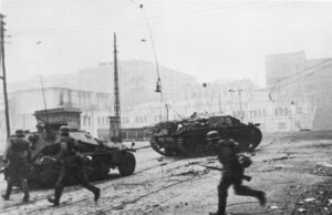 DOK Leipzig: Preischl on the opening up of Bundesarchiv