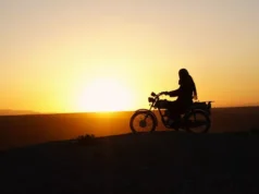 DocsBarcelona Comp: Cutting Through Rocks by Sara Khaki and Mohammadreza Eyni