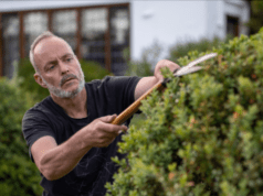 CPH:DOX: F:ACT AWARD: The Gardener, the Buddhist & the Spy by Håvard Bustnes