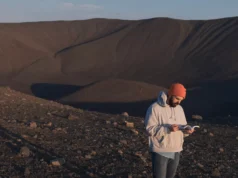 VdR Burning Lights: I Lost Sight Of The Landscape by Sophie Bédard Marcotte