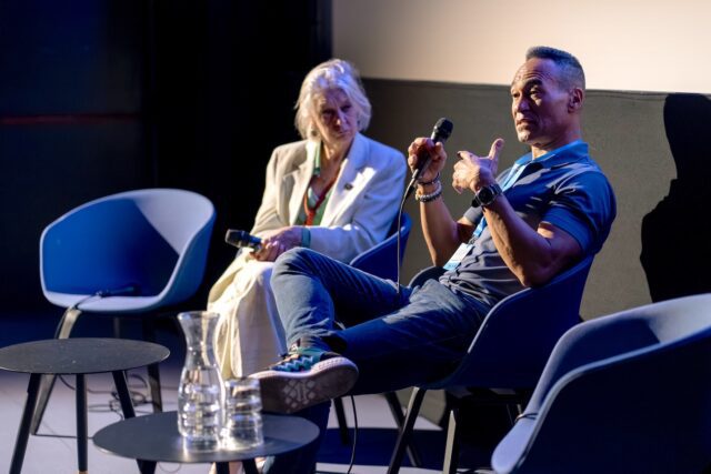 Movies that Matter, NEFTi Competition announcement l-r- Margje de Koning. Paul Robinson. Photo by Wilke Geurds (1)