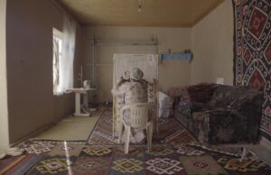 Sheffield Int’l Short Film Comp: Do You Know That I’m With You by Darya Andijan