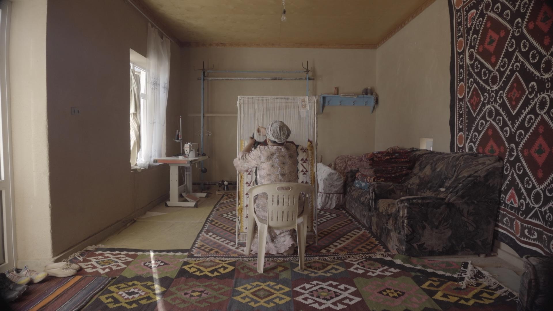 Sheffield Int'l Short Film Comp: Do You Know That I'm With You by Darya Andijan